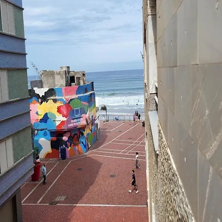In Canteras Near The Las Palmas de Gran Canaria